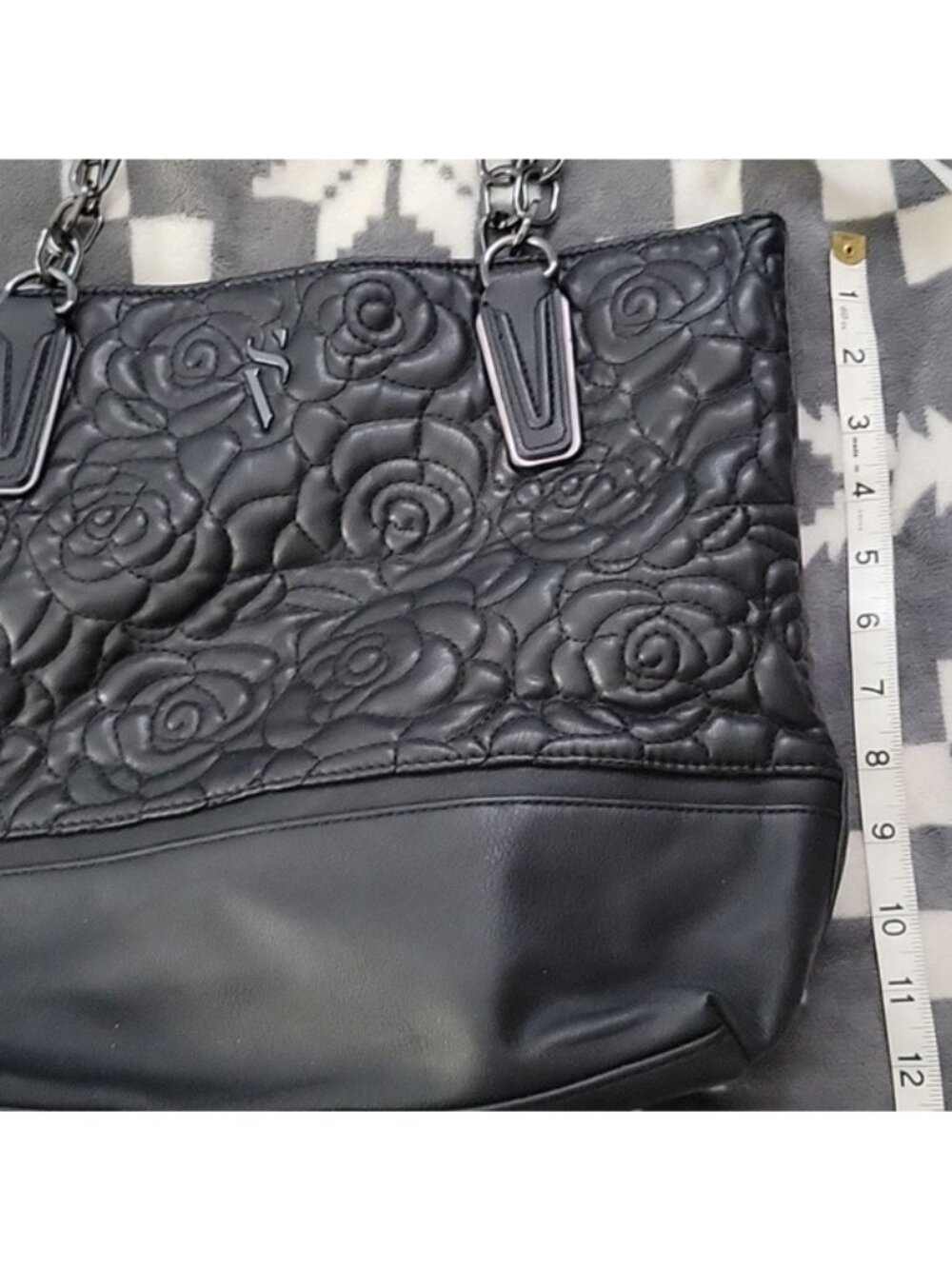 Simply Vera Vera Wang Black Quilted Floral Tote Bag Faux Leather Shoulder Bag - Picture 5 of 14